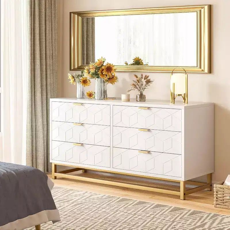 Coiffeuse de chambre à six tiroirs avec pieds en métal doré