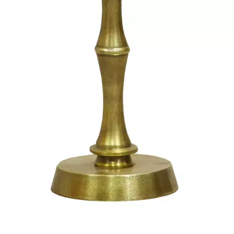 Table d'appoint ronde de 26 po avec piédestal en aluminium doré