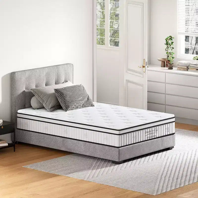 Matelas hybride Queen 12 po - Mousse à mémoire de forme et ressorts ensachés, fermeté moyenne