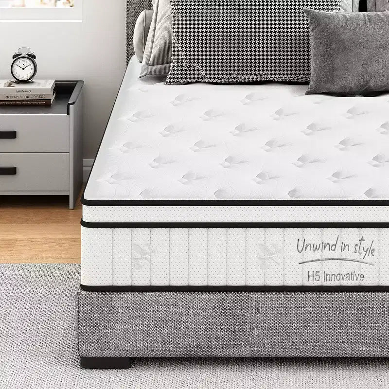 Matelas hybride Queen 12 po - Mousse à mémoire de forme et ressorts ensachés, fermeté moyenne