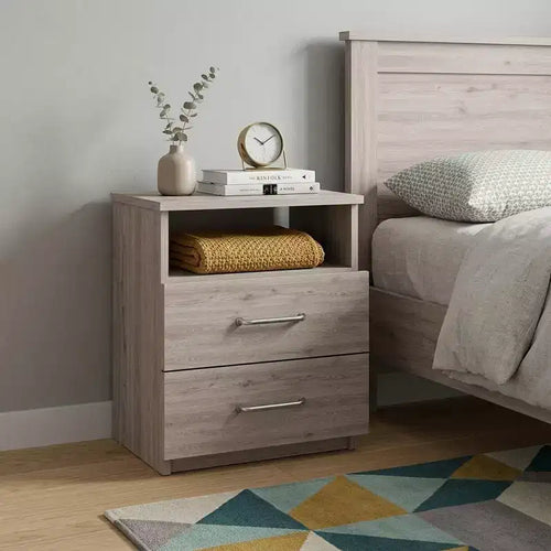 Table de chevet gris aspect bois à deux tiroirs de 50 cm