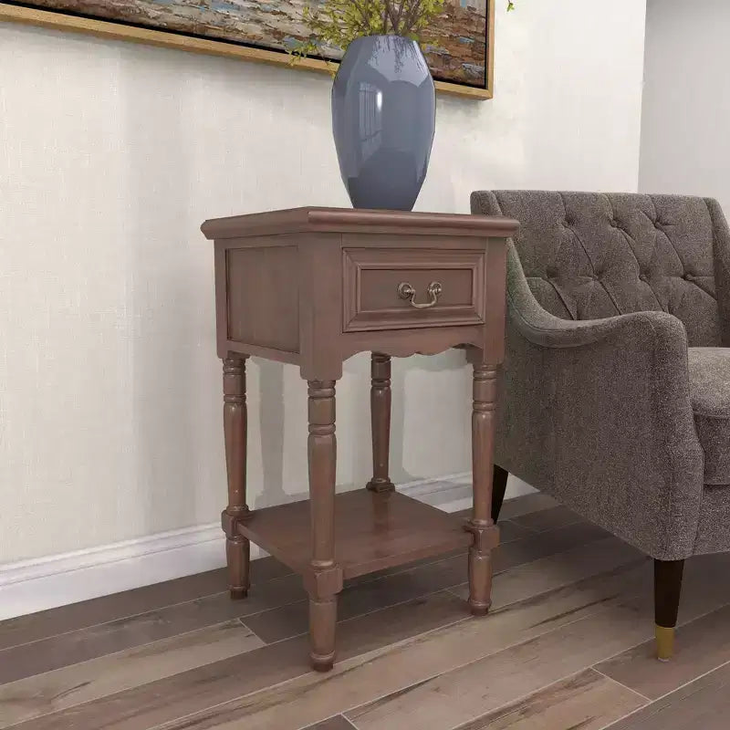 Table d'appoint biseautée Chestnut Square avec tiroir de rangement - Pin et MDF