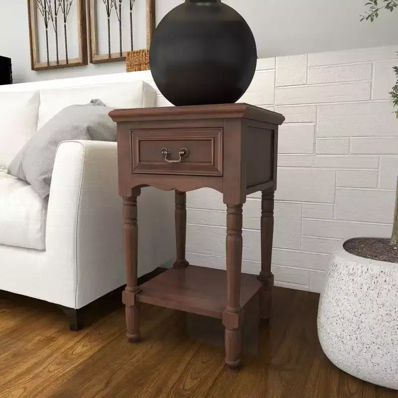 Table d'appoint biseautée Chestnut Square avec tiroir de rangement - Pin et MDF